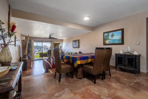 comedor 2 de tamaño grande