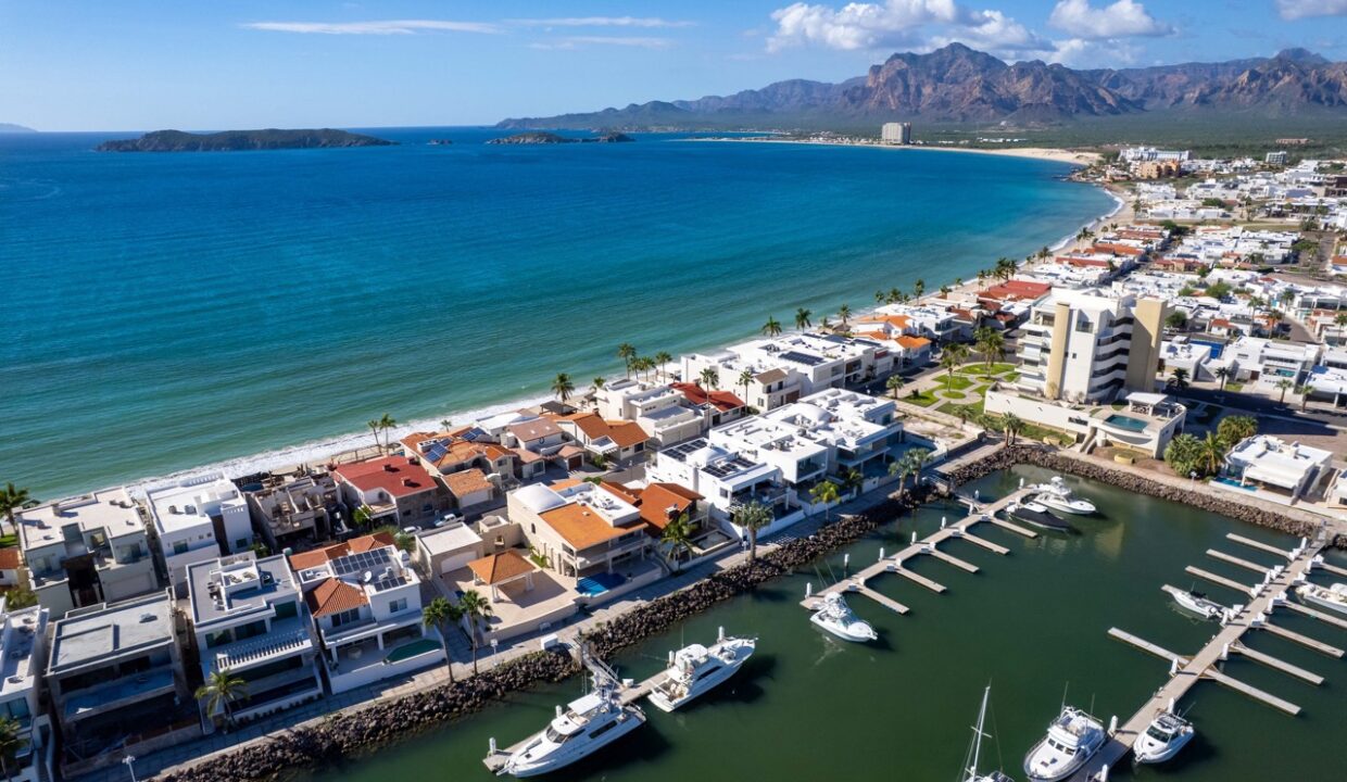 marina 2 de tamaño grande