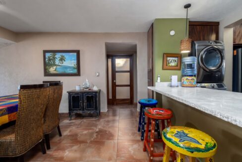 pasillo comedor de tamaño grande