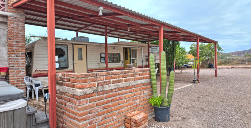 631 AVENIDA H, RANCHITOS